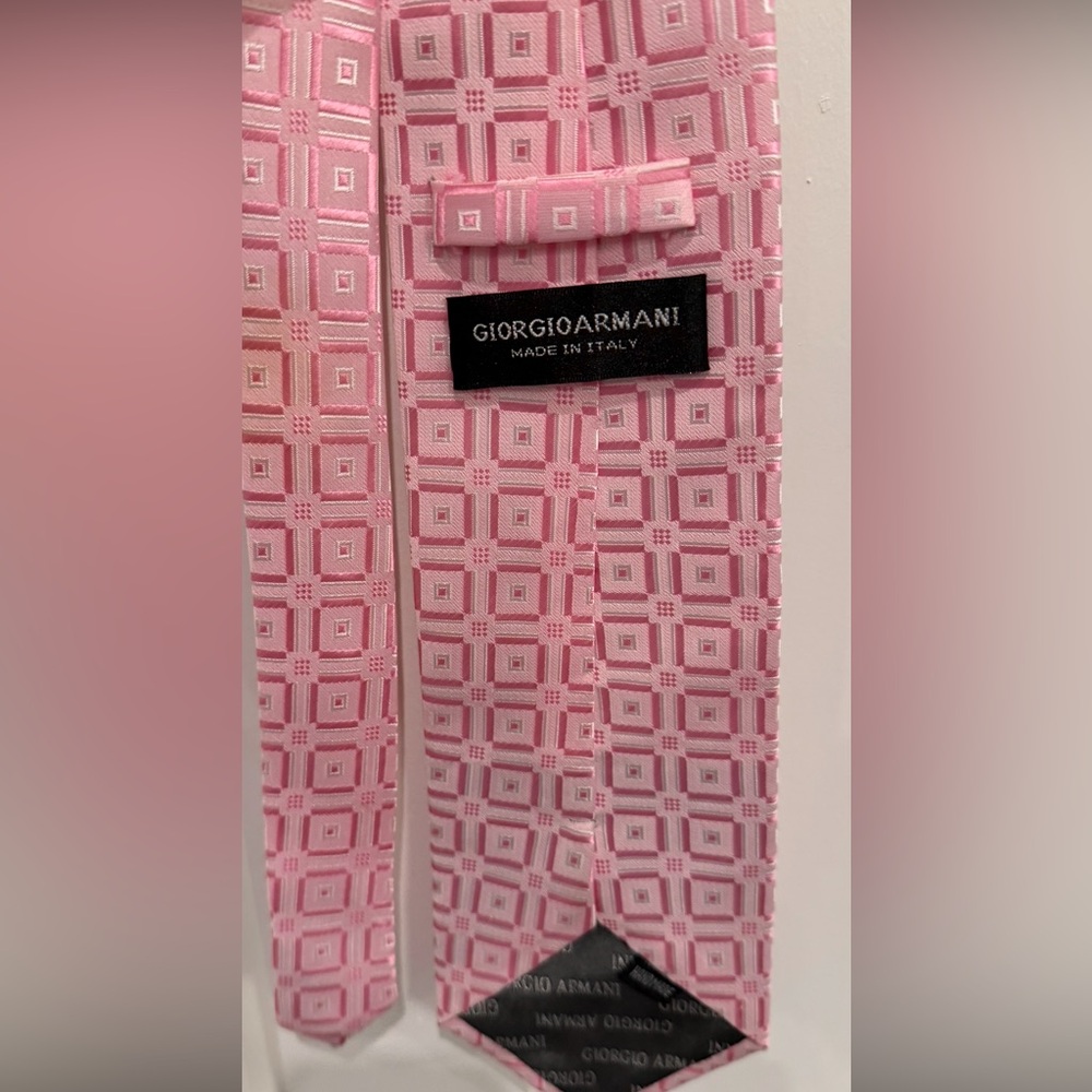GIORGIO ARMANI Pink Silk Geometric Men's Tie